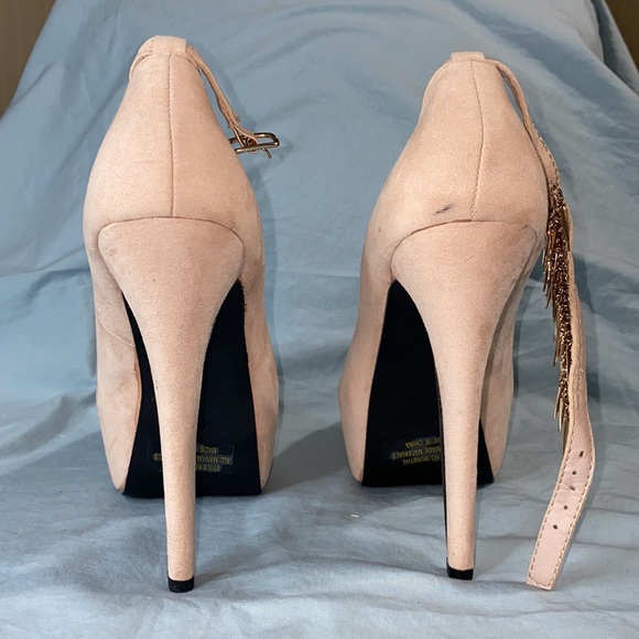 HER STYLE - Picture 3 of 5